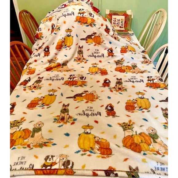 Throw Blanket 50"x 60" Fall Home Decor Soft Polyester Fiber By Celebrate - Picture 3 of 11